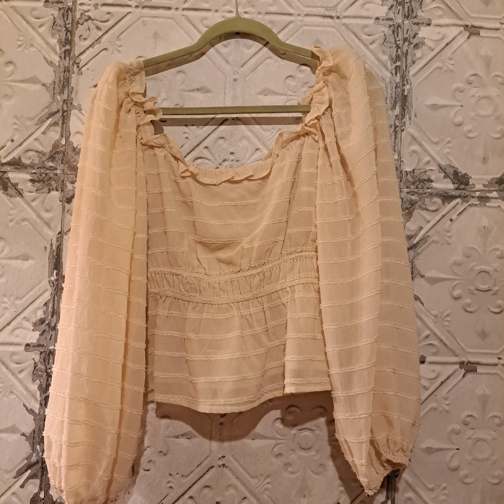 ASTR THE LABEL ZIVA LONG SLEEVE RUFFLED ROMANTIC TOP SIZE M - Picture 3 of 14